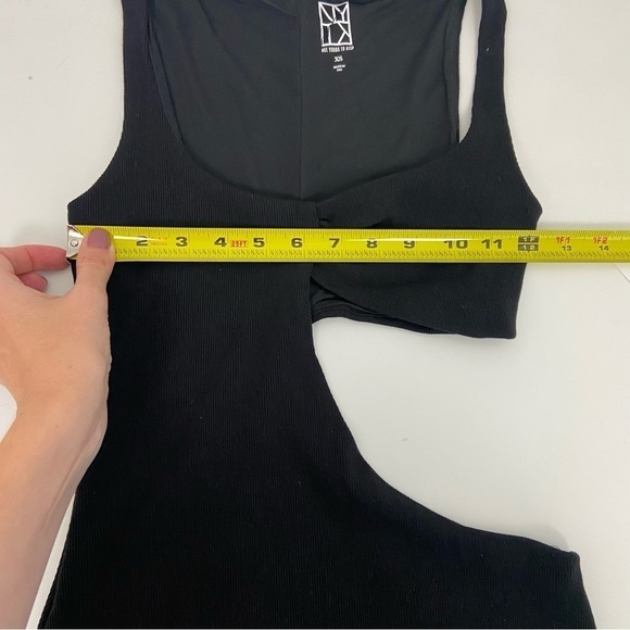 Not Yours To Keep Caitlin Midi Dress in Black Size XS - Picture 8 of 10